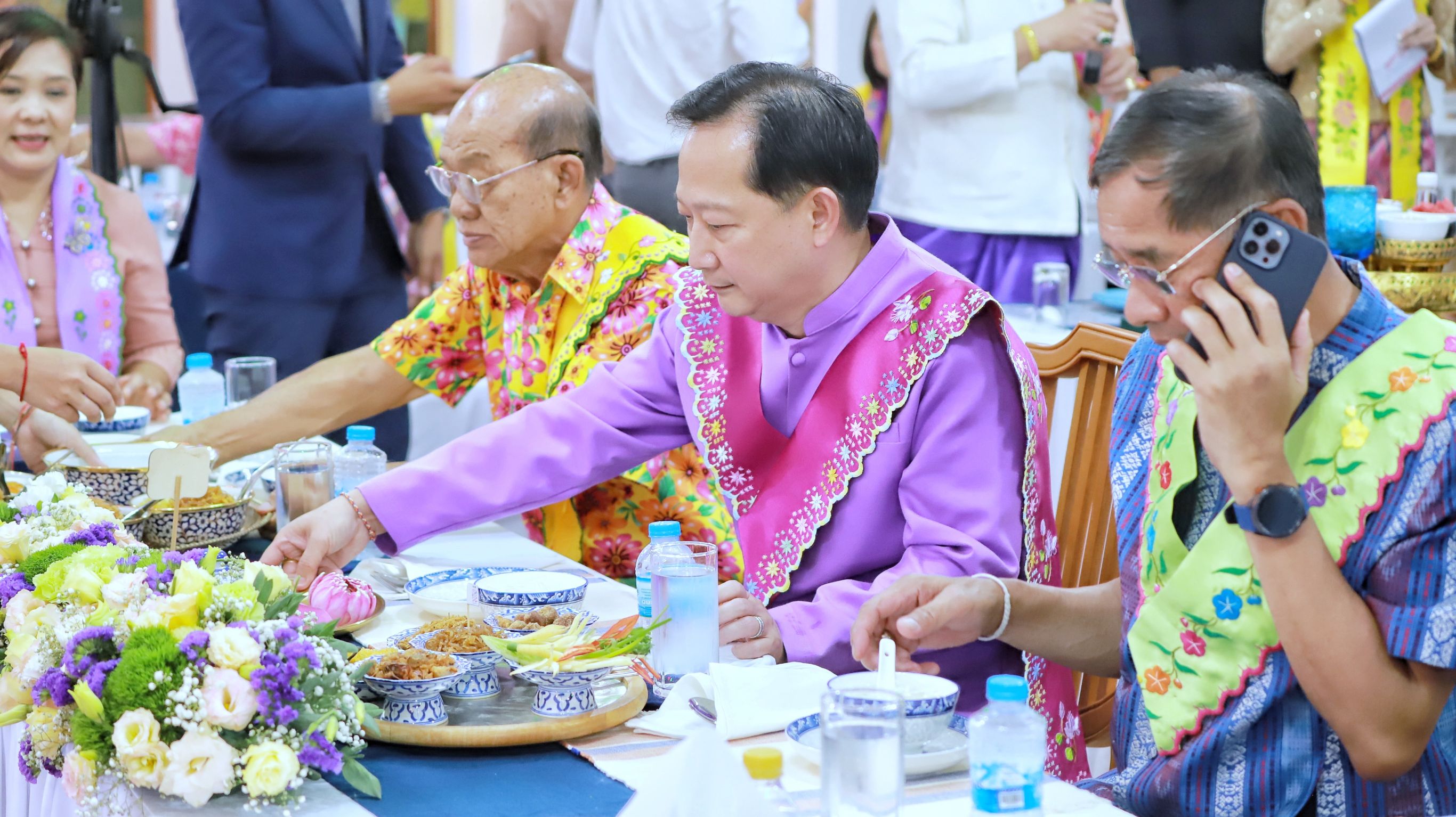 พ่อเมืองปทุมฯเปิดงาน“ข้าวแช่แก้ร้อน แต่งมอญวิถีปทุม”โชว์อัตลักษณ์ชาวไทยเชื้อสายรามัญ