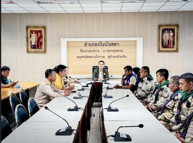 ผู้ช่วยเลขาธิการ"ศอ.บต." ให้กำลังใจครอบครัวอส.บันนังสตา - ทหารพรานธารโต จ.ยะลาที่เสียชีวิตจากเหตุการณ์ความไม่สงบ