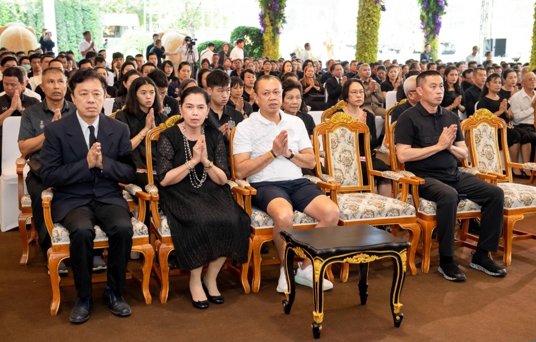 นักการเมือง​ ข้าราชการ ปชช.ทยอยเคารพศพ “ปู่ชัย” ต่อเนื่อง​ ยอดเงินบริจาค 2 วันกว่า 1.2 ล้านบาท