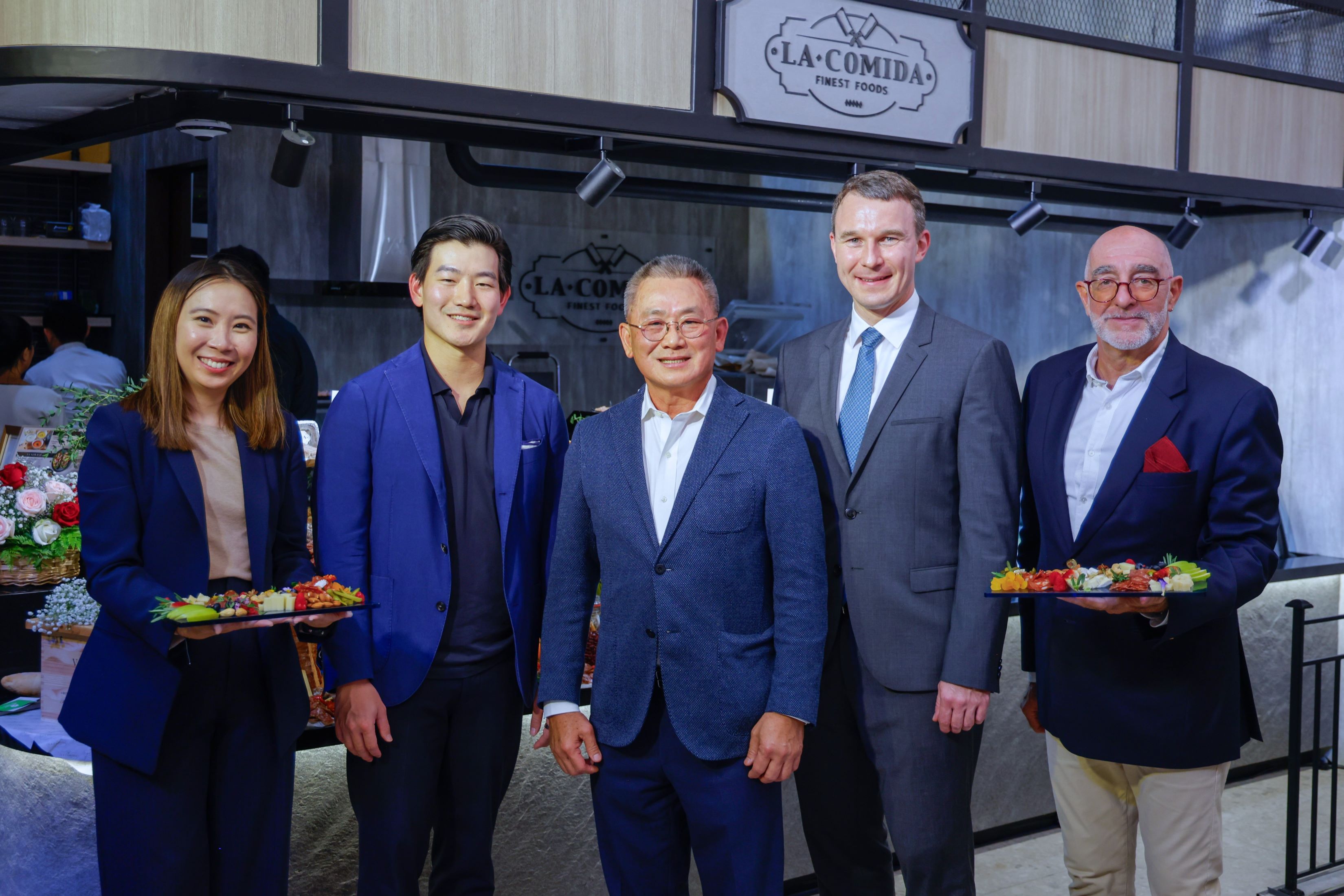 “เบทาโกร” เปิดตัว “La Comida” แบรนด์ Charcuterie เนื้อสัตว์พร้อมทานสไตล์ยุโรป ชูจุดเด่นคุณภาพพรีเมียมเหนือระดับ มาพร้อม Flagship Store สาขาแรกที่พาร์ค สีลม
