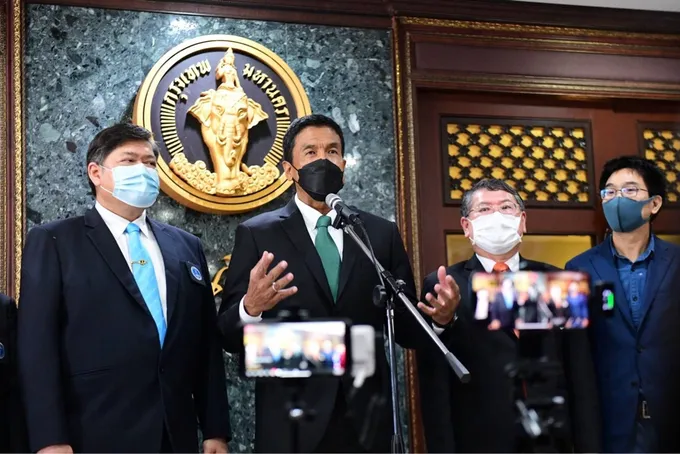 “ชัชชาติ”ฟื้น 400 จุดดื่มน้ำประปาฟรี! ย้ำกินได้-สะอาดเพื่อคนกรุง