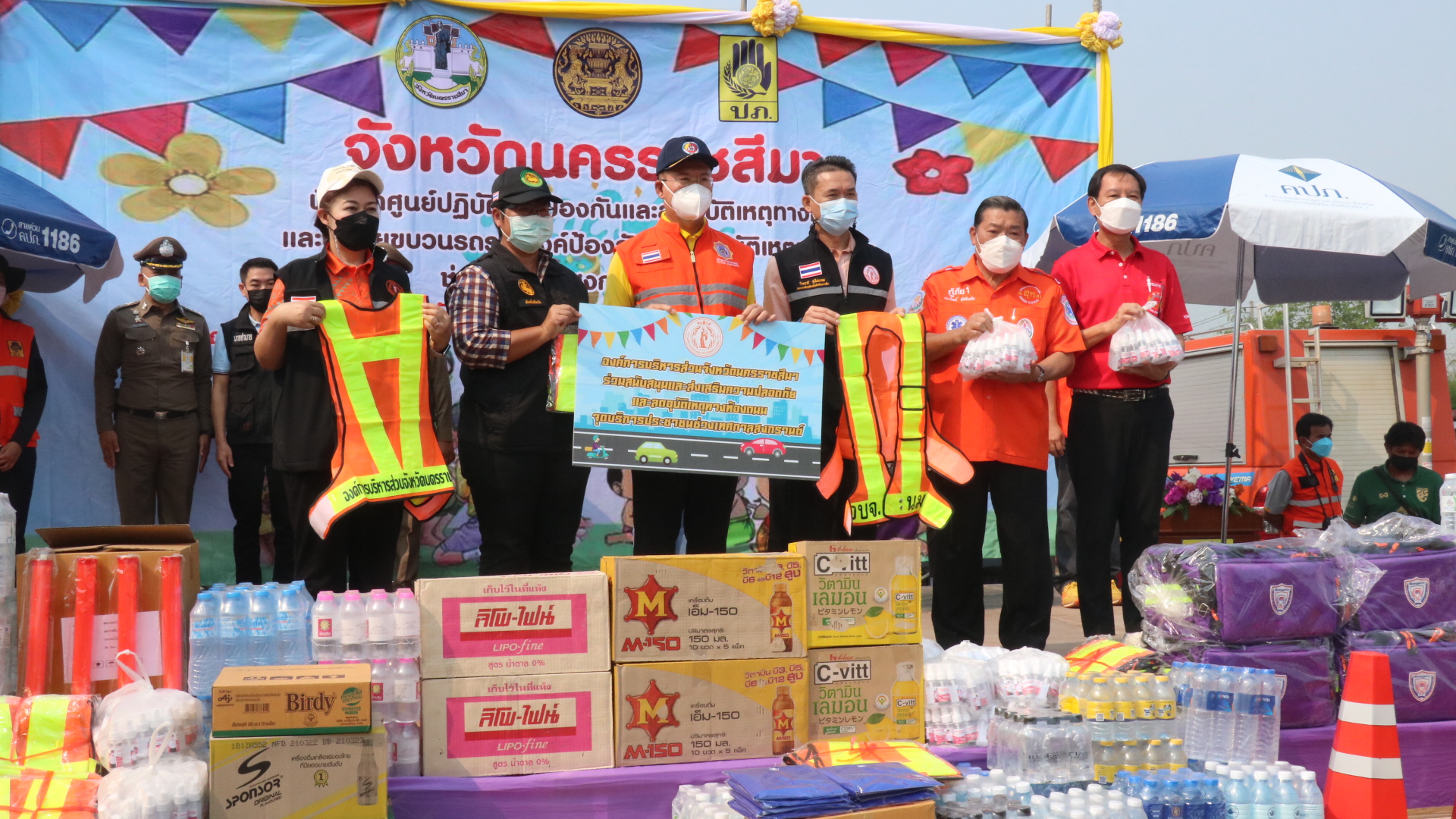 โคราชปล่อยแถวเจ้าหน้าที่คุมเข้มอุบัติเหตุจราจรช่วงสงกรานต์