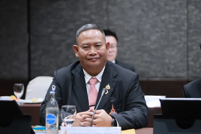 มทร.อีสาน ยืนหยัดอยู่เคียงข้างประชาชนทุกสถานการณ์ ใช้วิทยาเขตสุรินทร์ เป็นศูนย์รองรับผู้อพยพจากเหตุการณ์ปะทะ