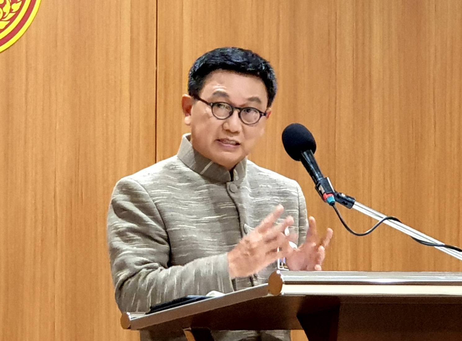  "กมธ.แก้รธน.ฯ" มีมติให้มี "ส.ส.ร." 200 คน มาจากการเลือกตั้งโดยตรงของปชช. ใช้เขตจังหวัดเป็นเขตเลือกตั้ง  	