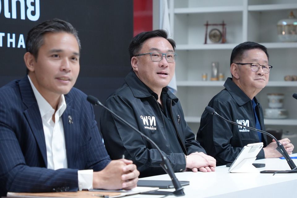 "จุลพันธ์" ชี้เป้า 2 สัญญาณยุบสภา รับ "เท้ง" ประสานชะลอยื่นอภิปรายฯ ถาม "อนุทิน" กลัวอะไรถึงหนีซักฟอก  บอกครม. อย่าทิ้งทวนโครงการเร่งด่วน