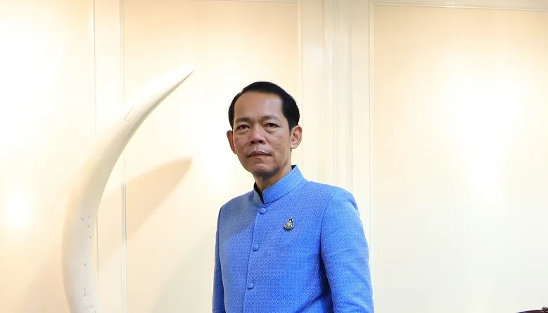 จารุวัฒน์ เกลี้ยงเกลา
