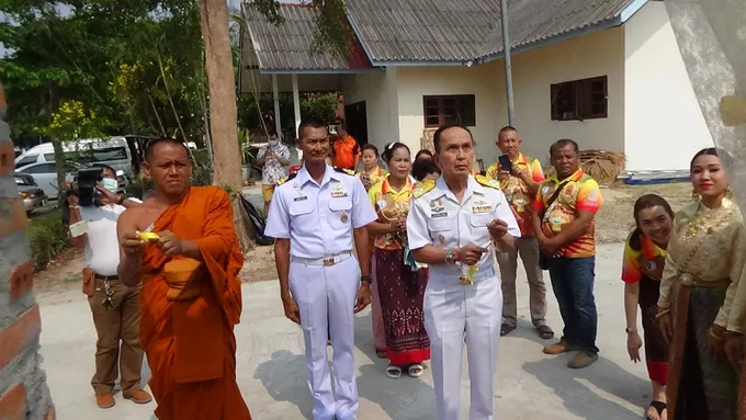 ชาวร้อยเอ็ดร่วมพิธีบวงสรวงวันคล้ายวันพระราชสมภพสมเด็จพระเจ้าตากสินมหาราช ที่วัดโนนสะอาด 