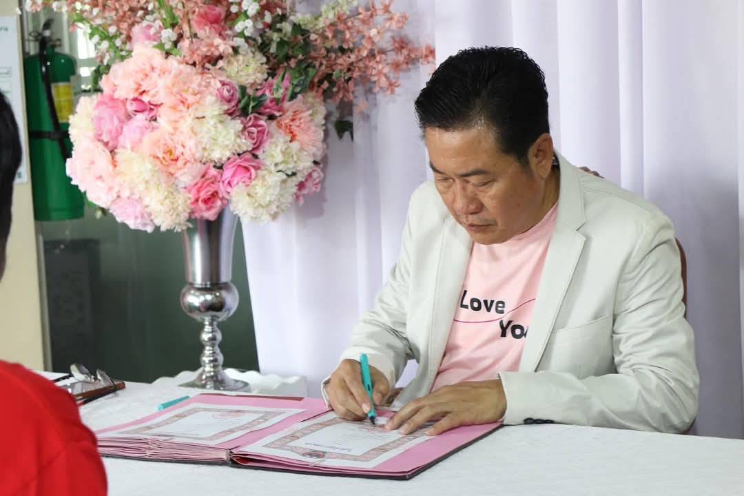 เขตดอนเมือง จดทะเบียนสมรส 71 คู่รัก ในวันแห่งความรัก