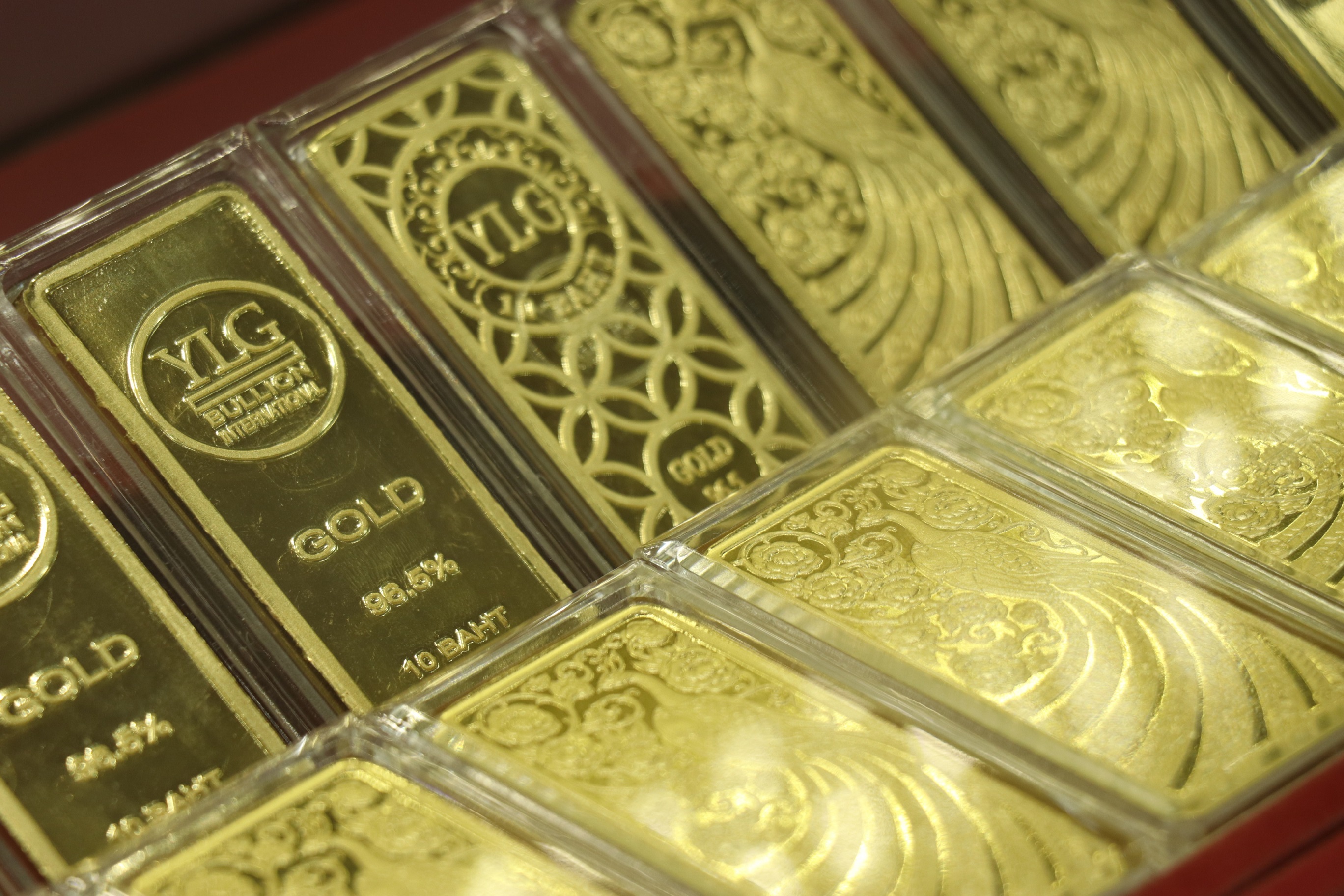 "YLG"เผยทองยังพุ่งแม้บาทแข็งกดราคา มีลุ้นพุ่งแตะ1,920 ดอลลาร์สหรัฐ แนะลงทุนซื้อผ่านโกลด์ออนไลน์ฟิวเจอร์สหนีความเสี่ยงค่าเงิน