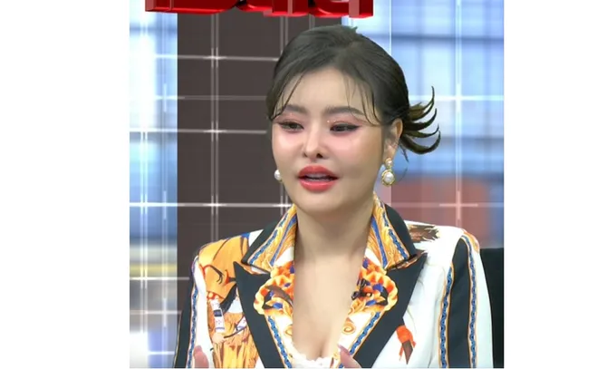 “ลิลลี่ เหงียน” แจงอดีตแฟนเป็นประธานสภา ไม่ใช่ “ทักษิณ” 