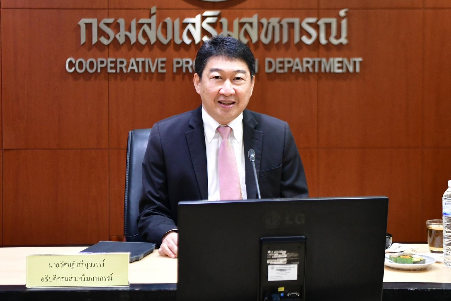 อธิบดี กสส. สั่งลุยช่วยสมาชิกสหกรณ์น้ำท่วม เร่งสำรวจความเสียหาย 