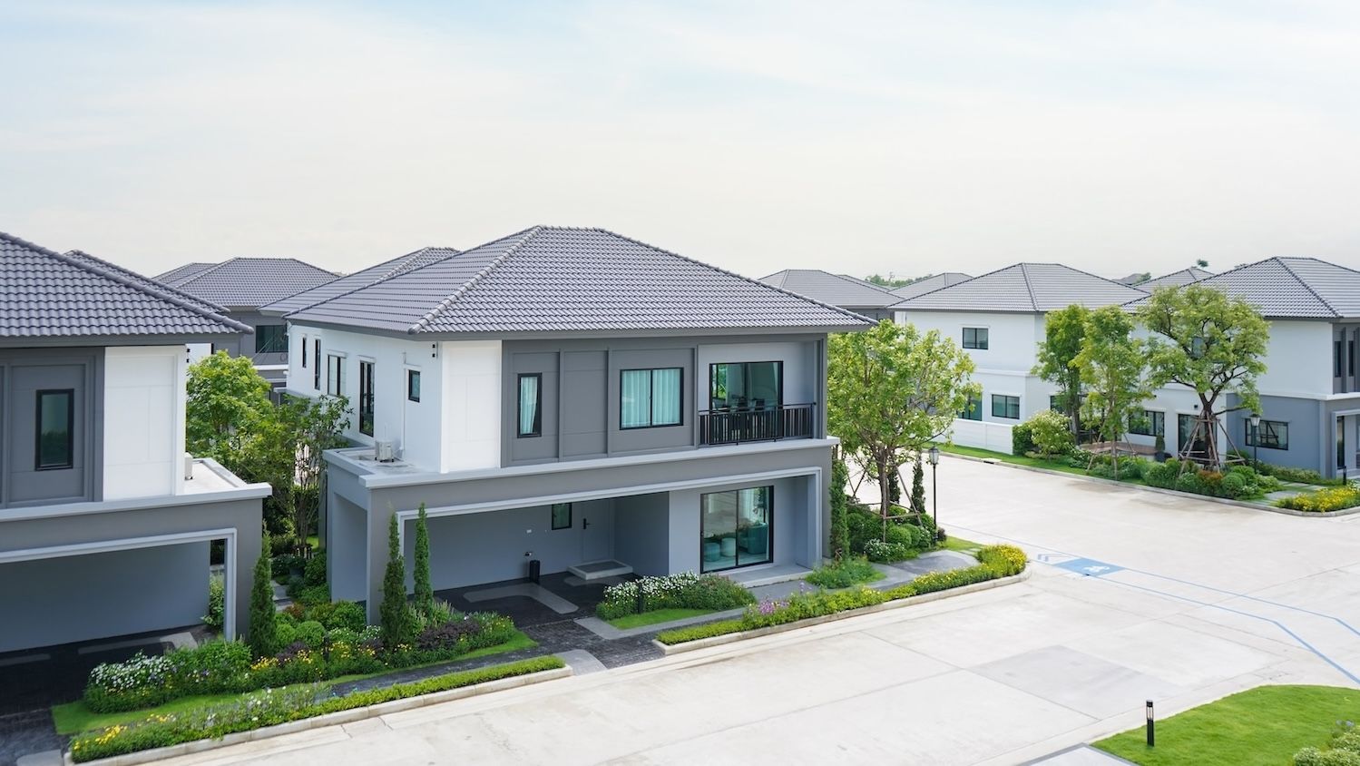 "บริทาเนีย เวสต์เกต" บ้านสวยสถาปัตยกรรมโดดเด่น ฟังก์ชันตอบโจทย์ไลฟ์สไตล์ทุกเจเนอเรชั่นในครอบครัว