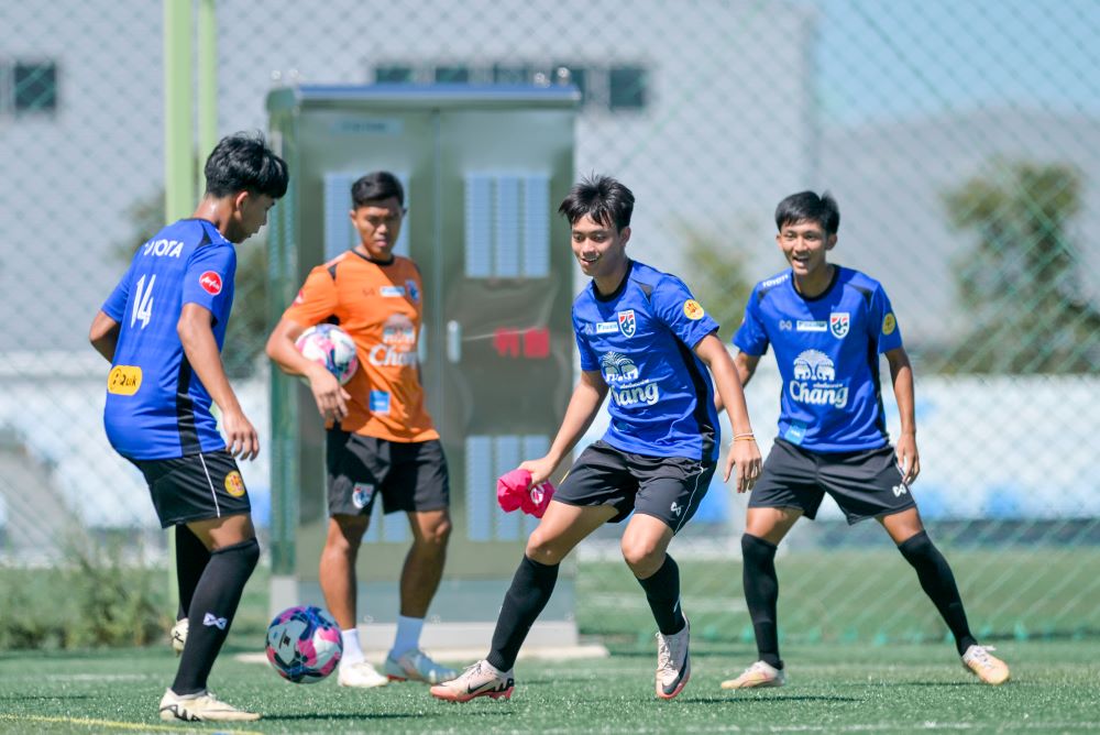 ทีมชาติไทย U20 ลงซ้อมต่อเนื่องก่อนเจออินโดฯ "ธนกฤต" หวังทีมไทยทำได้ดีขึ้น