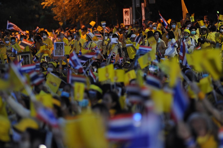 ‘หมอตุลย์’ชี้ใครเปล่งคำว่าทรงพระเจริญไม่เป็น ไม่ใช่คนไทยเด็ดขาด เราจะสู้เพื่อปกป้องในหลวง
