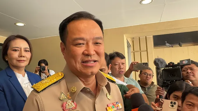 ศาลรัฐธรรมนูญ ไม่รับคำร้อง ปม “อนุทิน” ใช้อำนาจ มท. ใช้ถนนสาธารณะเป็นทางขึ้นลง ธุรกิจบริษัทเอกชน