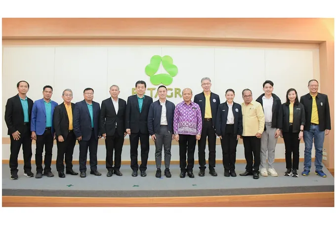 ผู้บริหารเบทาโกรต้อนรับคณะ รมว.อุตสาหกรรม เยี่ยมชมกิจการโรงงานแปรรูปไก่พัทลุง บริษัท เบทาโกรเกษตรอุตสาหกรรม จำกัด จ.พัทลุง
