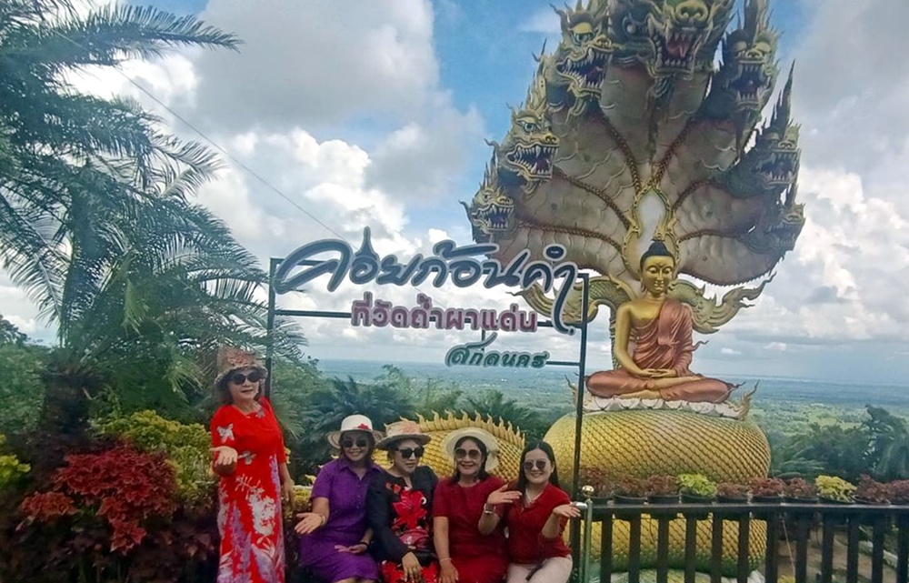 วัดถ้ำผาแด่น จุดเช็คอินสุดฮิต สถาปัตยกรรมงดงาม "พญานาค 7 เศียร"
