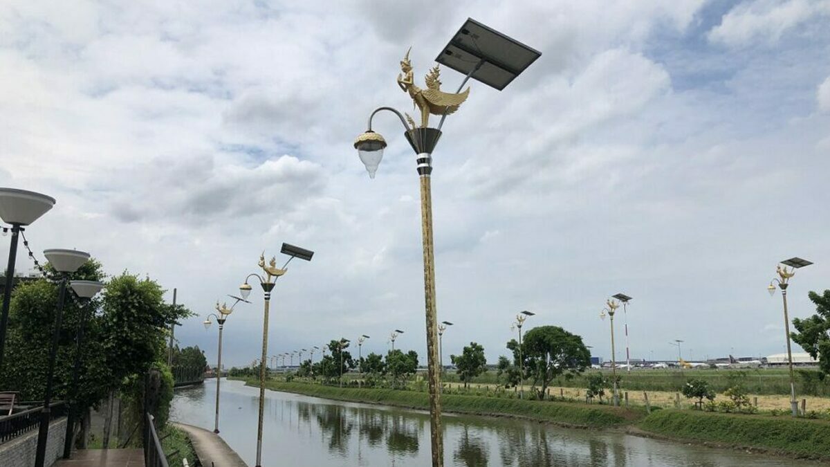 ยังไม่พอ! อบต.ราชาเทวะ เทงบเฉียด 70 ล้าน ซื้อเสาไฟฟ้ากินรีอีกแล้ว