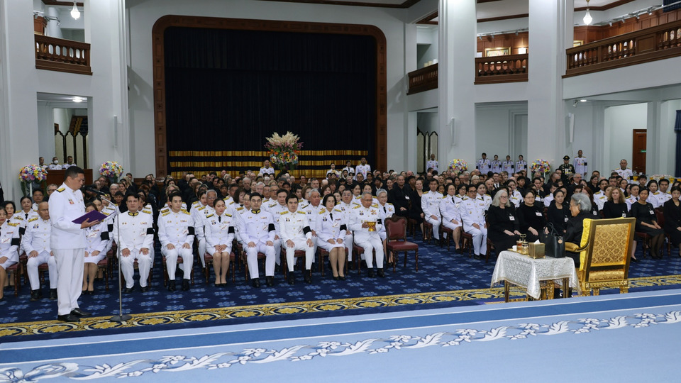 กรมสมเด็จพระเทพฯ พระราชทานพระราชวโรกาสให้คณะบุคคลเฝ้าฯ