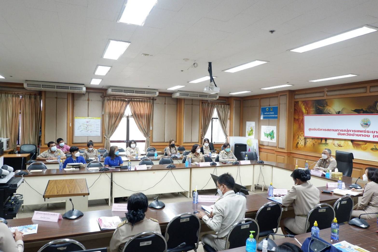 ผู้ตรวจราชการพม.เขตตรวจราชการที่ 1  เดินทางตรวจราชการ หน่วยงานพม.จังหวัดอ่างทอง (One Home)