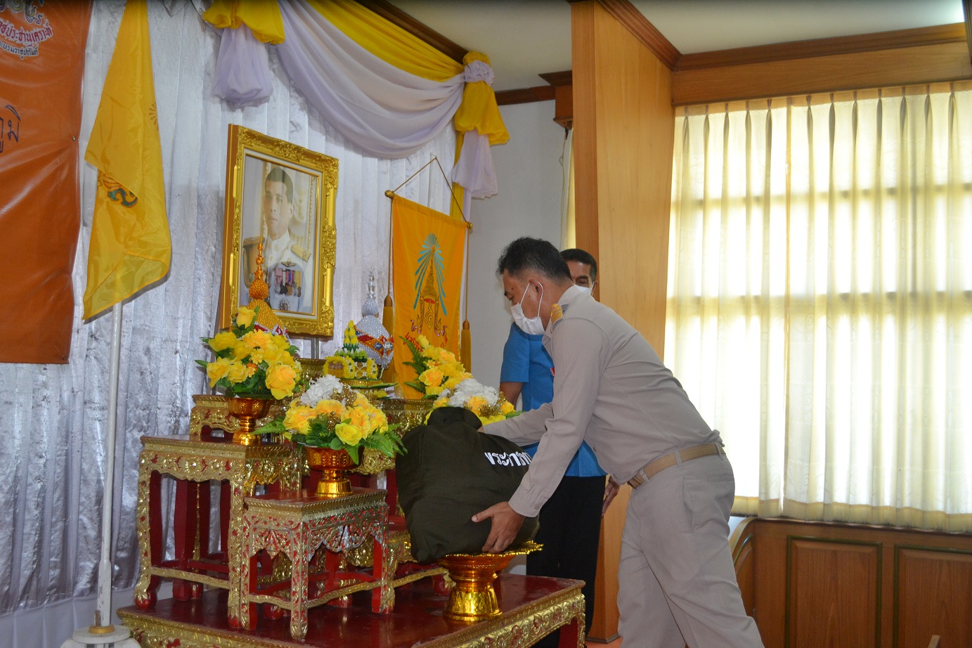 มูลนิธิราชประชานุเคราะห์ฯมอบถุงยังชีพพระราชทานให้ชาวชัยภูมิที่ประสบอุทกภัย 