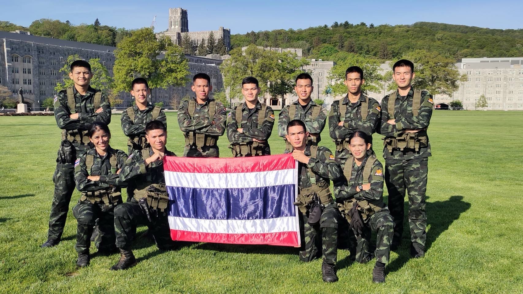 นักเรียนนายร้อย จปร.พร้อม 2 ทหารหญิงกองทัพบกไทยจบอันดับที่ 44 การแข่งขันทักษะทางทหารที่สหรัฐฯ