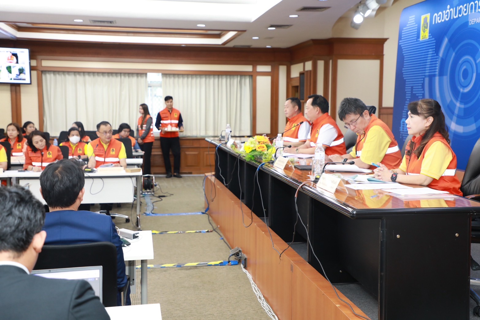 ปภ.จัดประชุมติดตามสถานการณ์อุทกภัยและการให้ความช่วยเหลือพร้อมส่งทีมตั้ง'กอปภ.ก (ส่วนหน้า)'ที่นราธิวาส  