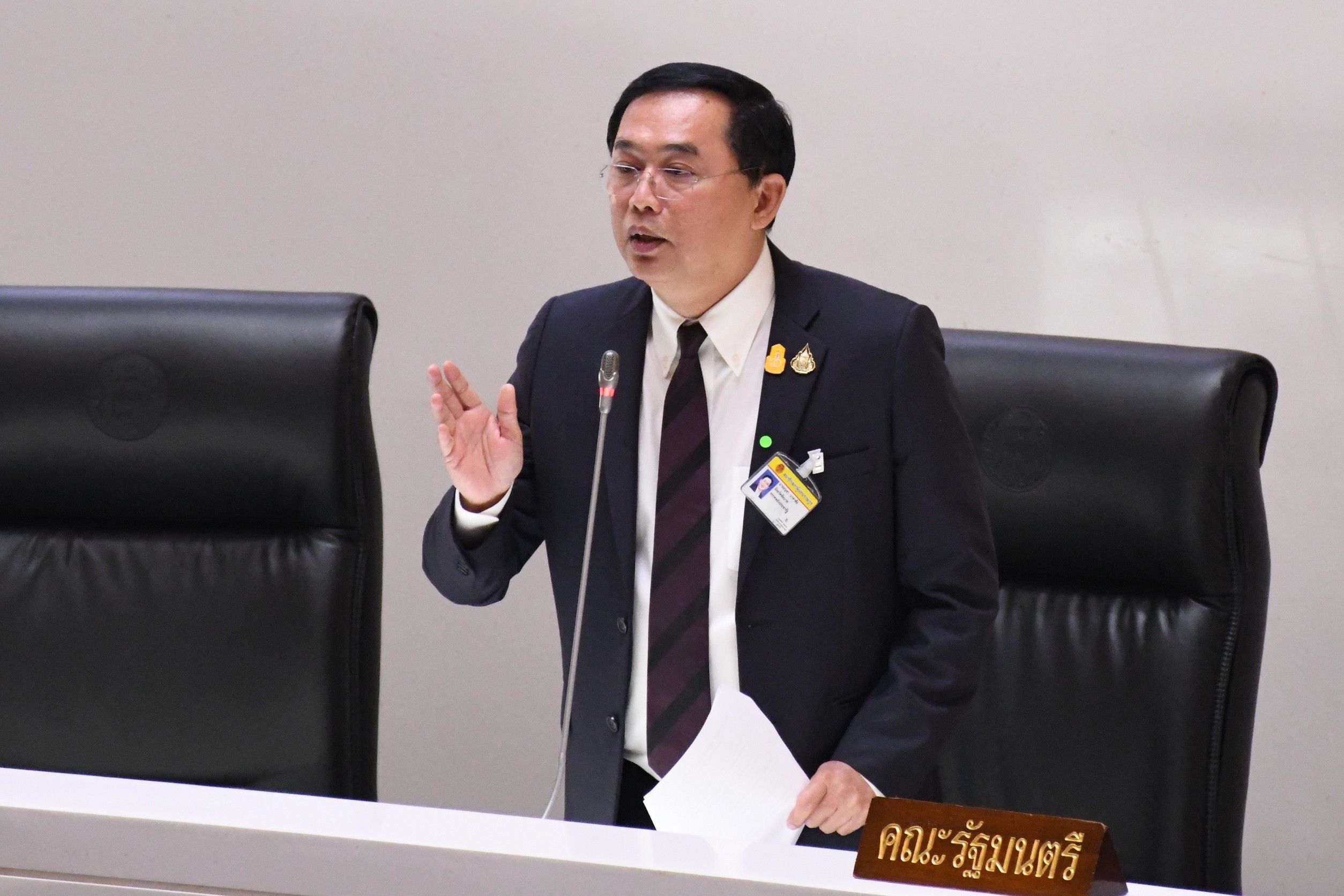 "อนุชา"ปัดนายกฯสั่งกรมประชาสัมพันธ์โจมตีฝั่งตรงข้าม ยันทำหน้าที่เป็นกลางไม่ใส่สีตีไข่ ทำความจริงให้ปรากฎ 