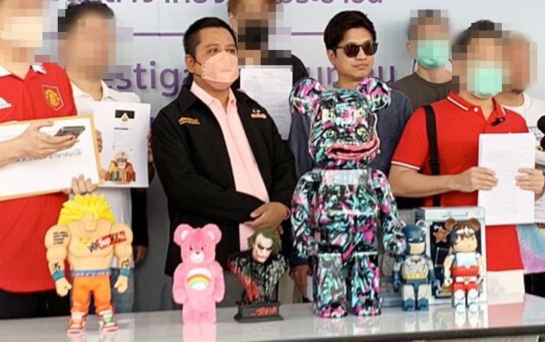 นักร้อง-ดาราดังร้องปคบ.แจ้งจับเพจดัง หลังเป็นเหยื่อโดนตุ๋นเงินออเดอร์ฟิกเกอร์-โมเดลการ์ตูน  