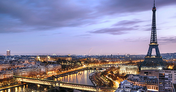 สถานทูตเตือนคนไทยเที่ยวฝรั่งเศสเลี่ยงโบสถ์ Notre-Dame de Paris สัญจรที่สาธารณะ