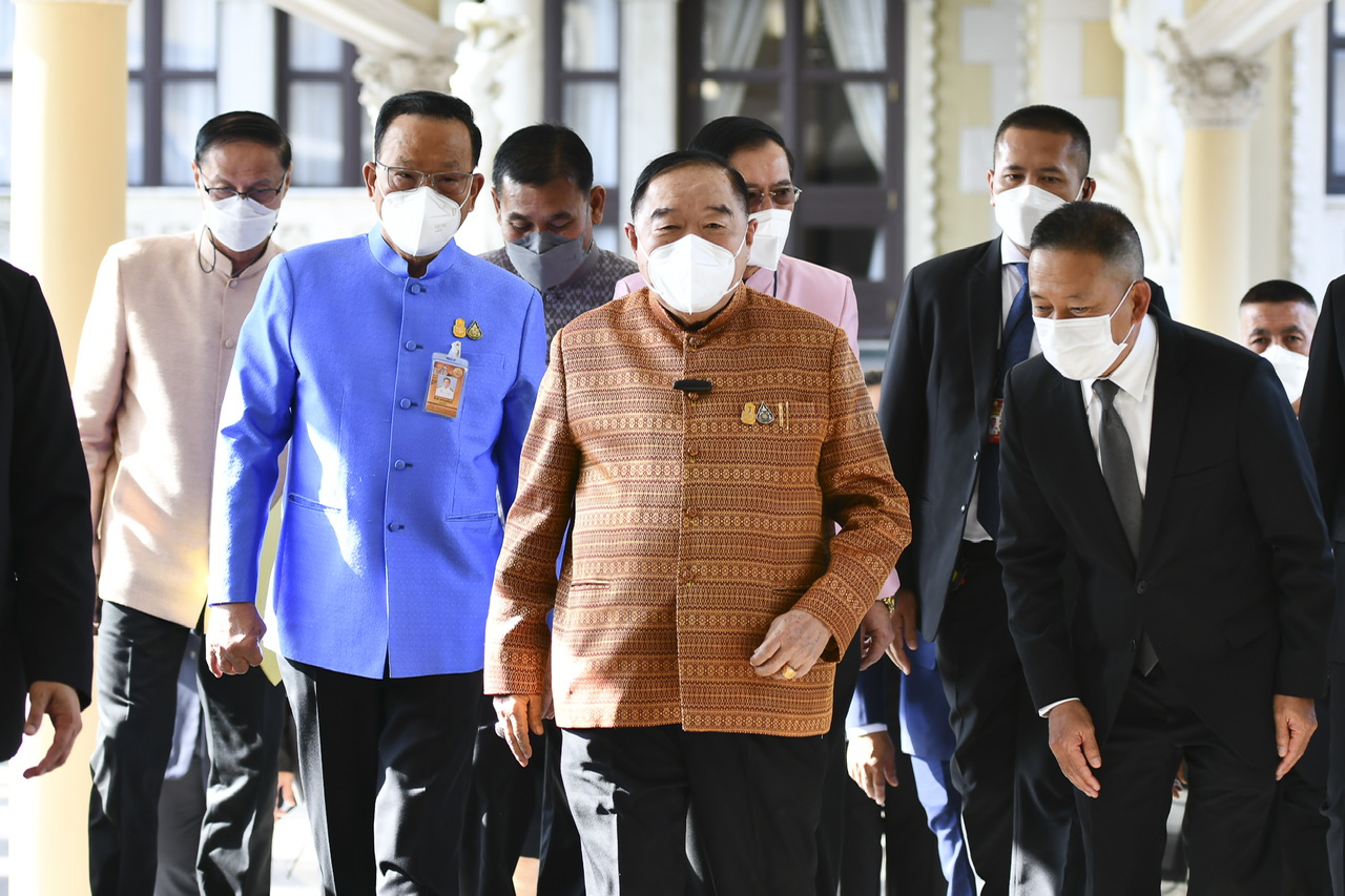 “ประวิตร-จุรินทร์” โต้เดือด ปมตั้ง “อธิบดีกรมฝนหลวง” โควต้าใคร “บิ๊กตู่” เบรก ผ่านไปก่อน