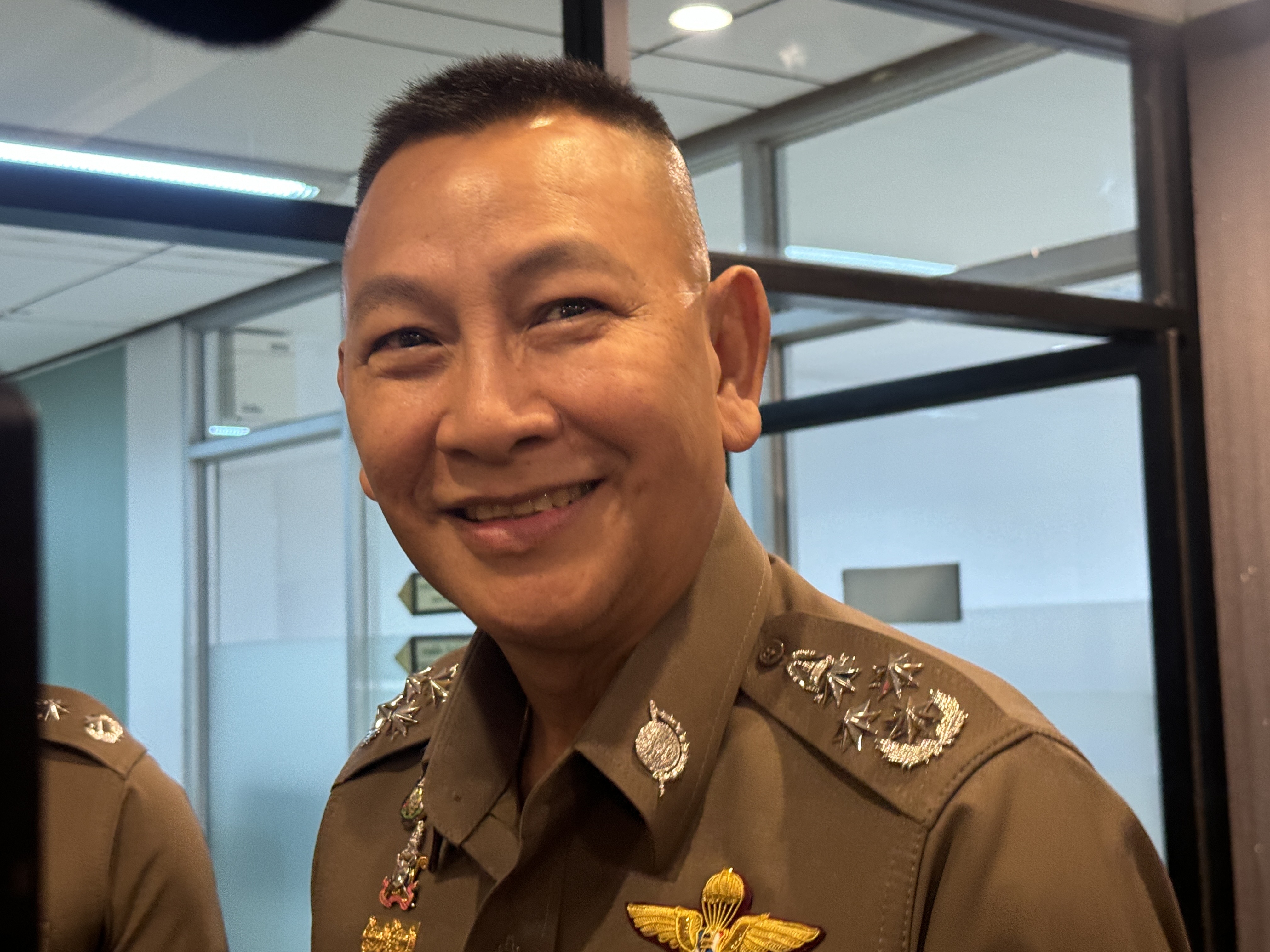 “ผบ.ตร.” ตั้ง “พล.ต.ธนา” คุมสอบสวนคดีหมอบุญ เผยสอบเชิงลึก หลบหนีไปประเทศไหน จ่อดูสนธิสัญญาส่งผู้ร้ายข้ามแดน