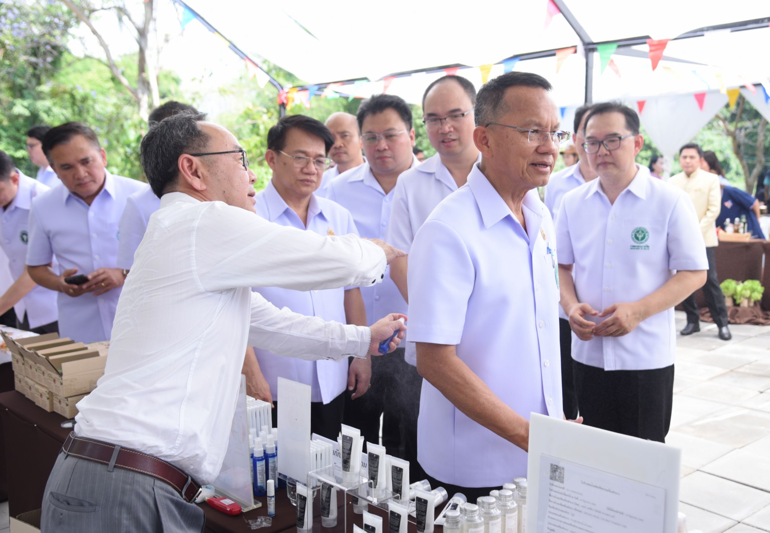 “รมว.สธ.” หนุนพัฒนาศักภาพ "นวดไทย" หวังผลักดันเพิ่มมูลค่าเติบโตด้านเศรษฐกิจสุขภาพในตลาดโลก