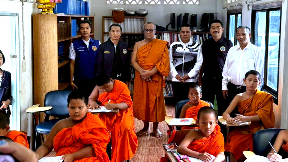 สุราษฎร์ธานีรวมพลังศรัทธา หนุนโรงเรียนพระปริยัติธรรม ถวายสิ่งของส่งเสริมการศึกษา