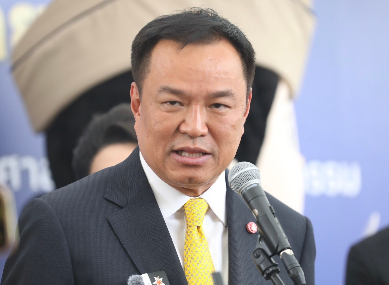 "อนุทิน" มั่นใจเสถียรภาพรัฐบาลมั่นคง​ อยู่ครบเทอม​ ย้ำ "ภูมิใจไทย" ​ไม่ทำตัวเป็นปัญหา