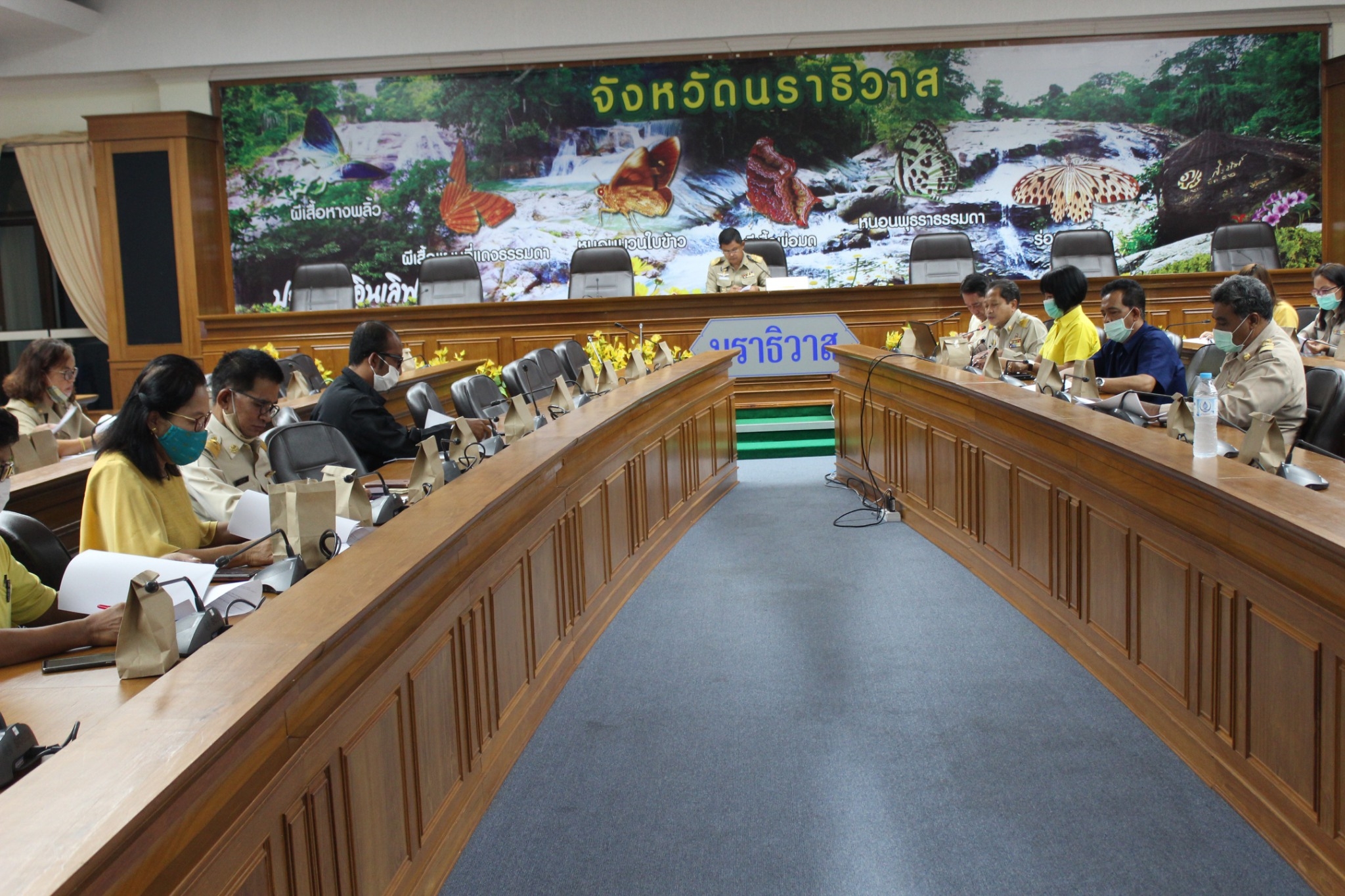 นราฯจัดประชุมคณะกรรมการประสานและขับเคลื่อนนโยบายสานพลังประชารัฐ
