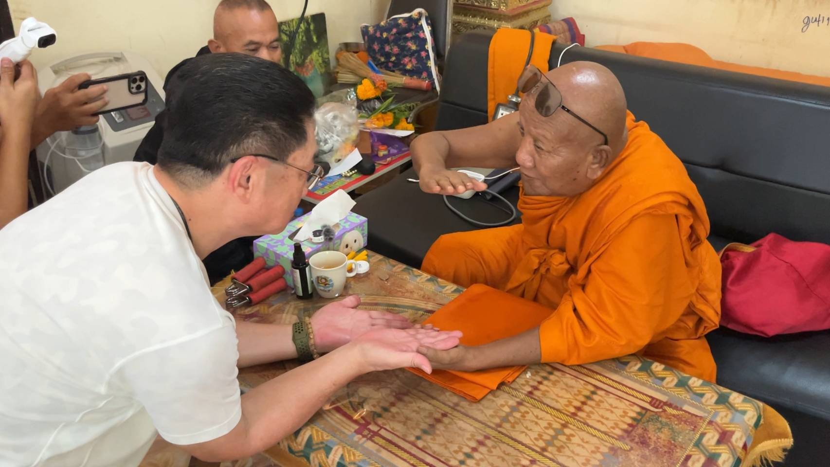 อดีตนายกฯ ขอนแก่น ยัน “หลวงพ่อสุพัฒน์” ประวัติสะอาด ฝากถึงคู่กรณีวางความโลภ-ละศักดิ์ศรี ปมที่ดินวัดป่าอดุลยาราม