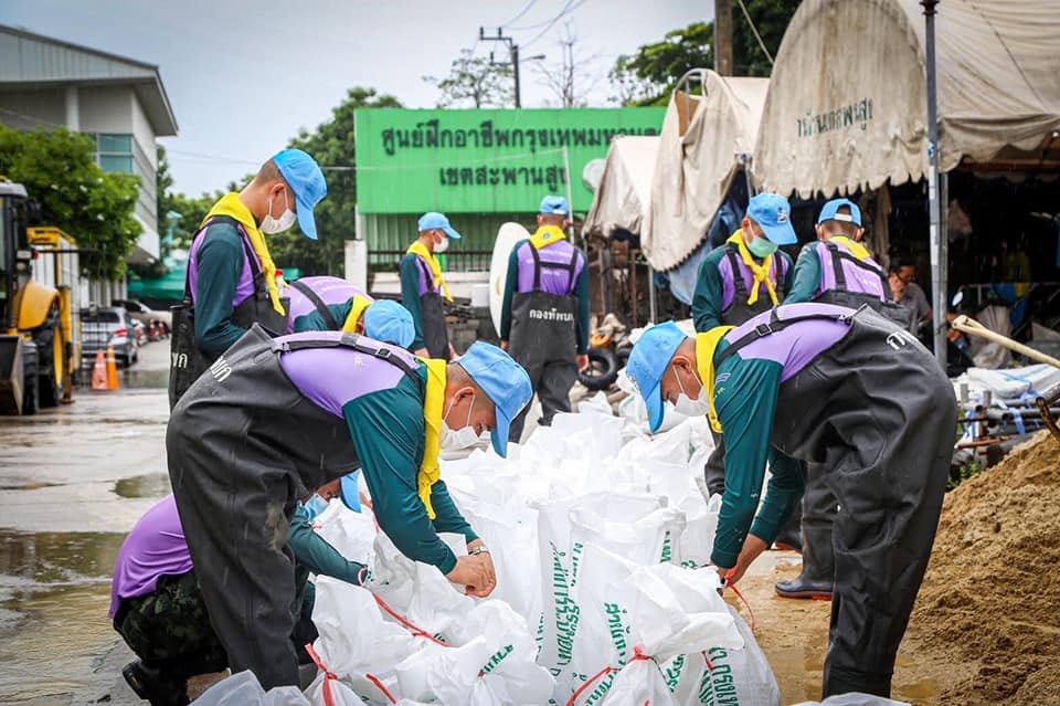 "โฆษกกลาโหม" เผย "บิ๊กตู่" กำชับกองทัพ สนับสนุน ฝ่ายปกครอง- กทม. ดูแลปชช.เสี่ยงน้ำท่วม จากฝนตกหนักต่อเนื่อง