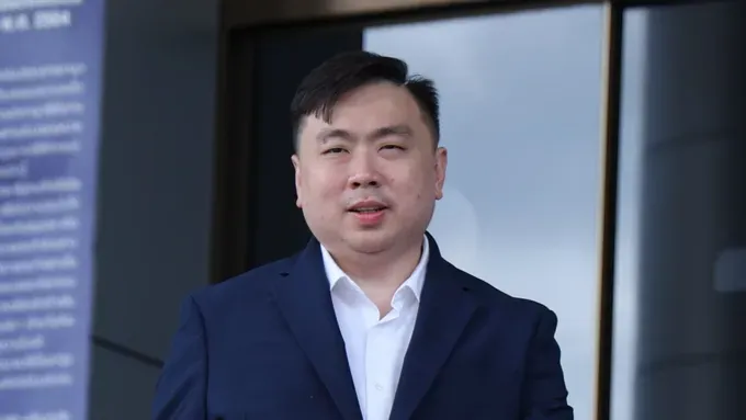 “สามารถ” เปรียบเดือด “ถนนพระราม 4-สุขุมวิท” ยังบรรจบง่ายกว่า ซัดฝ่ายค้านอย่าโยงทุกเรื่องล้มนายกฯ