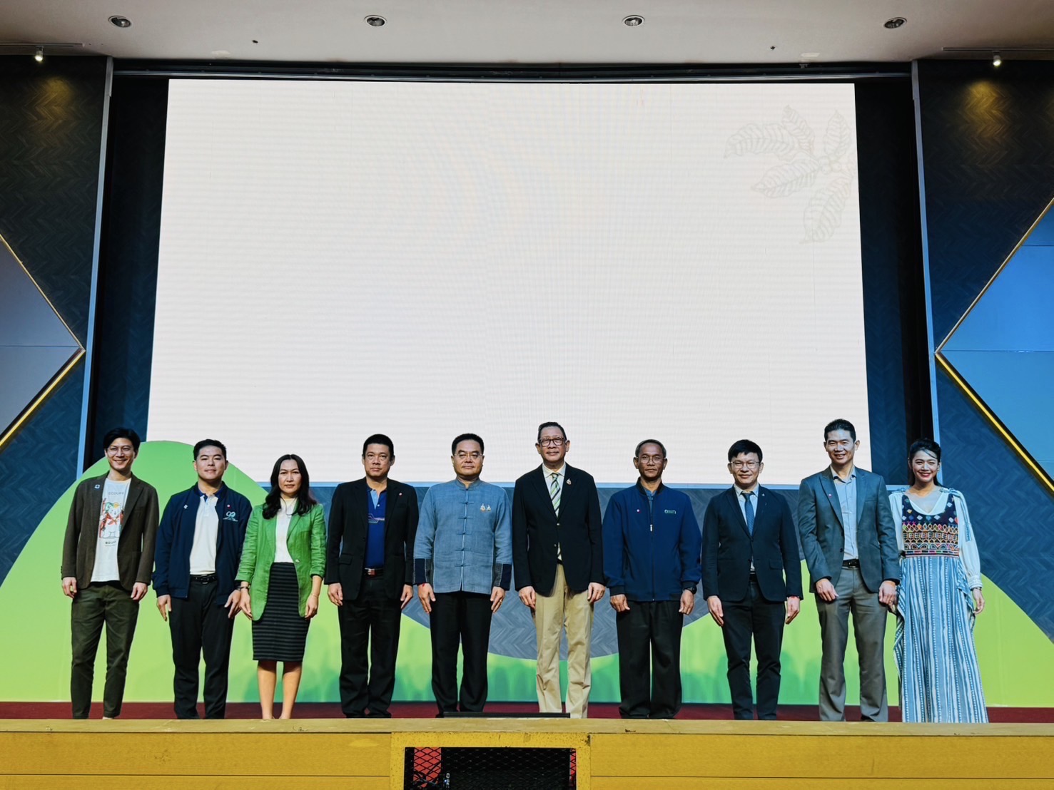ทีเส็บจัดงาน WORLD TEA & COFFEE EXPO 2024  ชูความโดดเด่นผลิตภัณฑ์ชา-กาแฟชั้นเลิศในจังหวัดเชียงราย