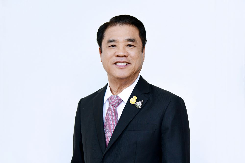"สุริยะ" ขานรับนโยบาย "นายกฯ" สั่งทุกหน่วยสังกัดคมนาคม ทำแผนรองรับนทท.ช่วงไฮซีซั่นปลายปีนี้ คาดสนามบินมีผดส.เข้า-ออกกว่า 60 ล.คน 