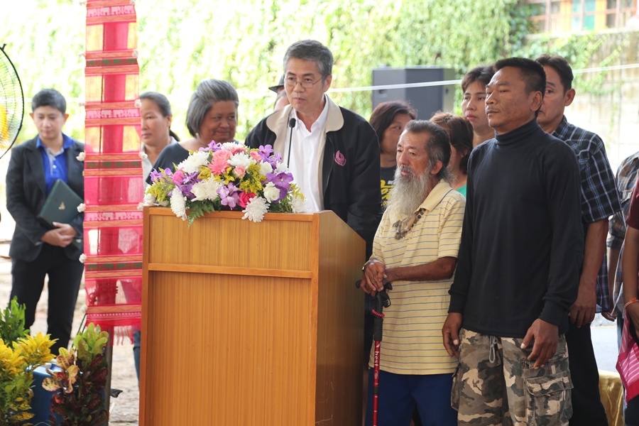 รมว.พัฒนาสังคมฯ เป็นประธานลงเสาเอก   สร้างศูนย์ฟื้นฟูและพัฒนาศักยภาพคนไร้บ้านจังหวัดเชียงใหม่   