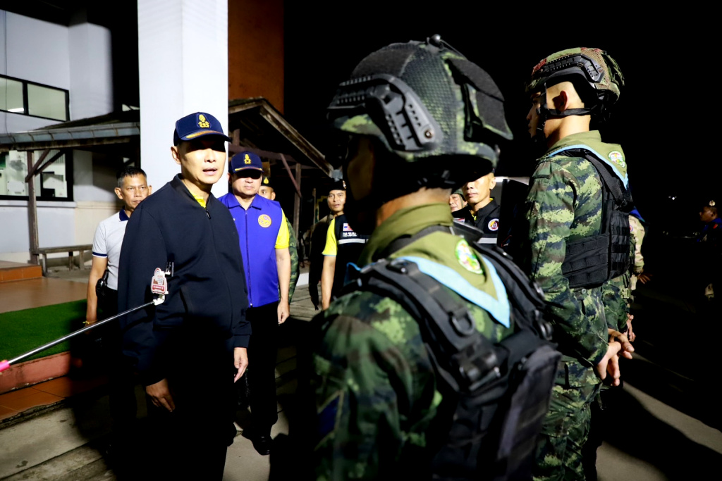 รองผู้ว่าฯ นราธิวาส ปล่อยแถวกำลัง 3 ฝ่าย เฝ้าระวัง เขตเศรษฐกิจพื้นที่ อ.สุไหงโก-ลก