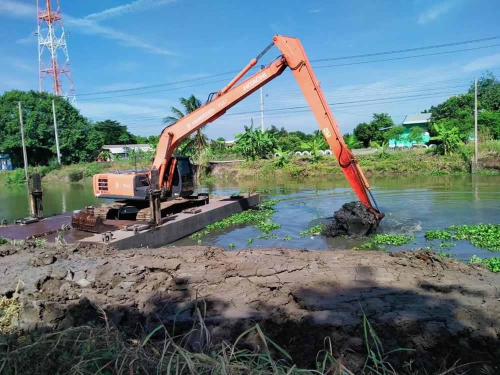 โครงการส่งน้ำฯพระยาบรรลือ เร่งขุดลอกคลองขุนศรี เพิ่มประสิทธิภาพระบายน้ำ ลดปัญหาน้ำท่วม