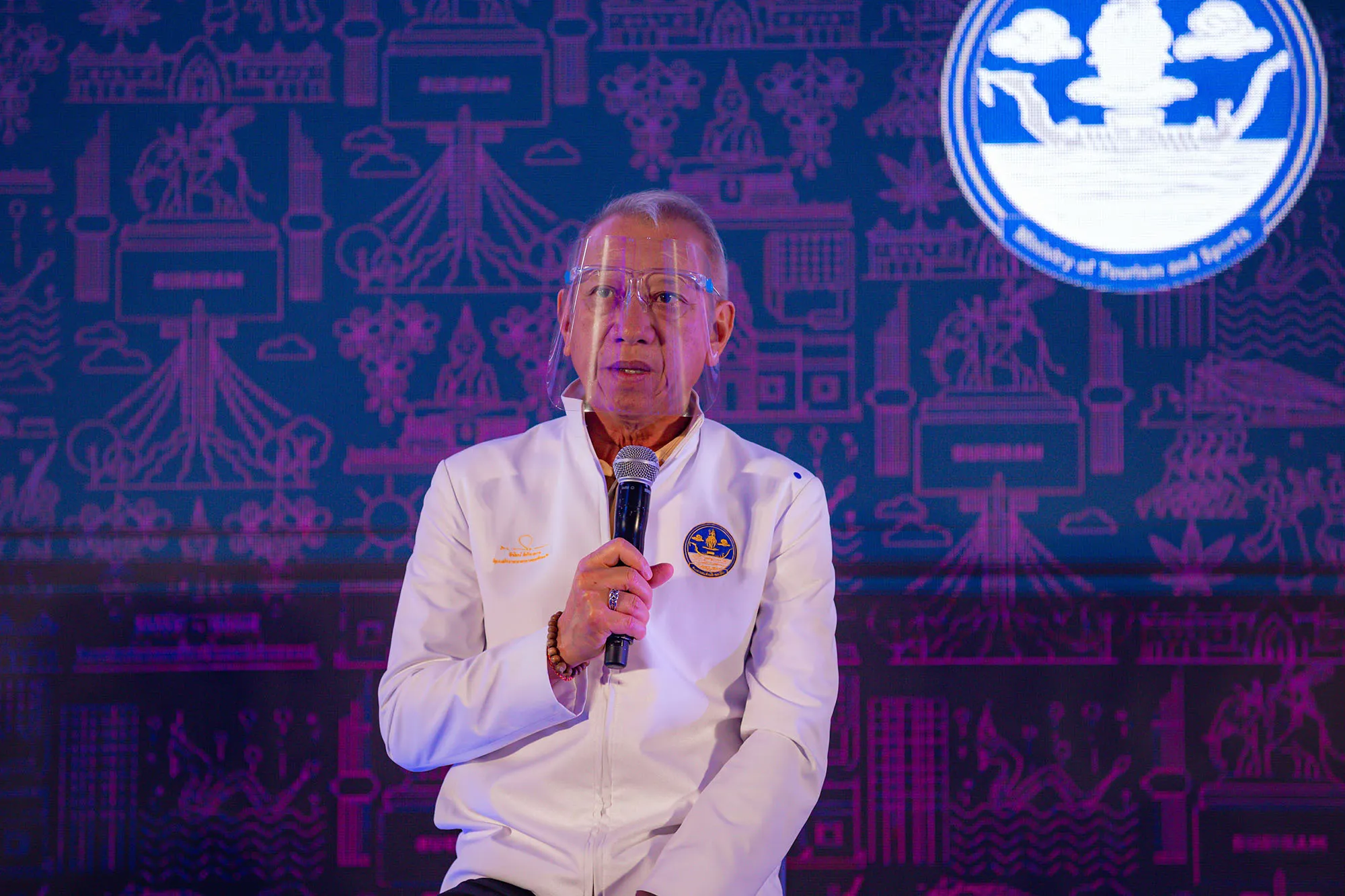 พิพัฒน์ รัชกิจประการ