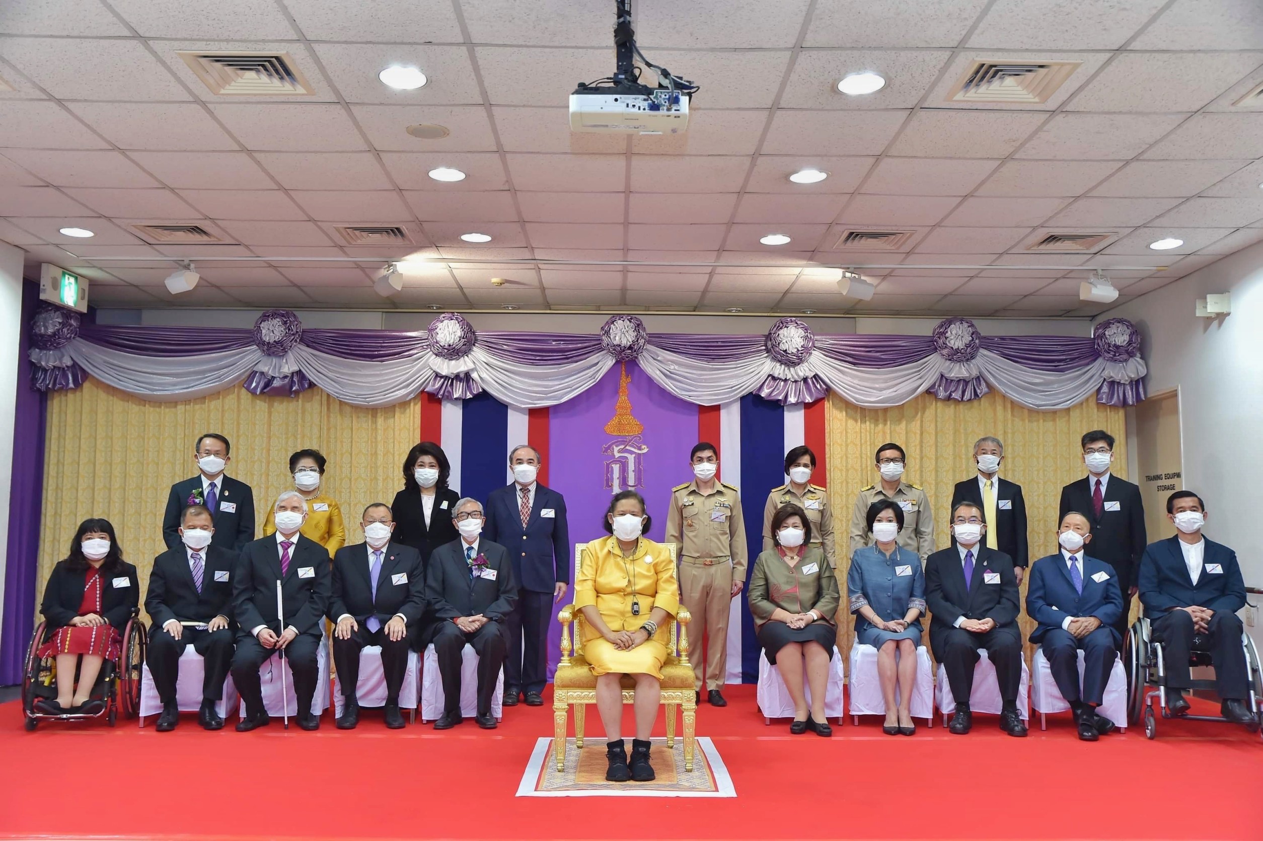 ธอส.ทูลเกล้าฯถวายเงินเพื่อสมทบทุน มูลนิธิศูนย์พัฒนาฯ ฝึกอบรมคนพิการแห่งเอเชียและแปซิฟิกฯ