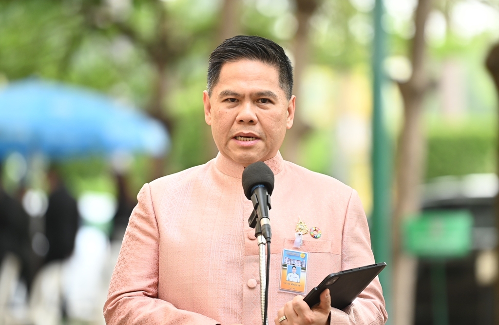 พม.เตรียมขึ้นเหนือเปิดบริการ ตรวจวัดสายตาประกอบแว่น ช่วยผู้สูงวัยด้อยโอกาสถิ่นทุรกันดาร มีแว่นตาใส่