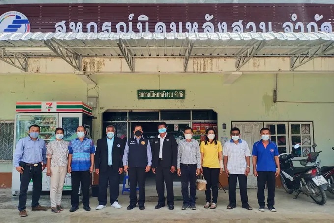 สหกรณ์นิคมหลังสวน เปิดเวทีหารือแก้ปัญหาความเดือดร้อนชุมชน โดยยึดหลักการสหกรณ์