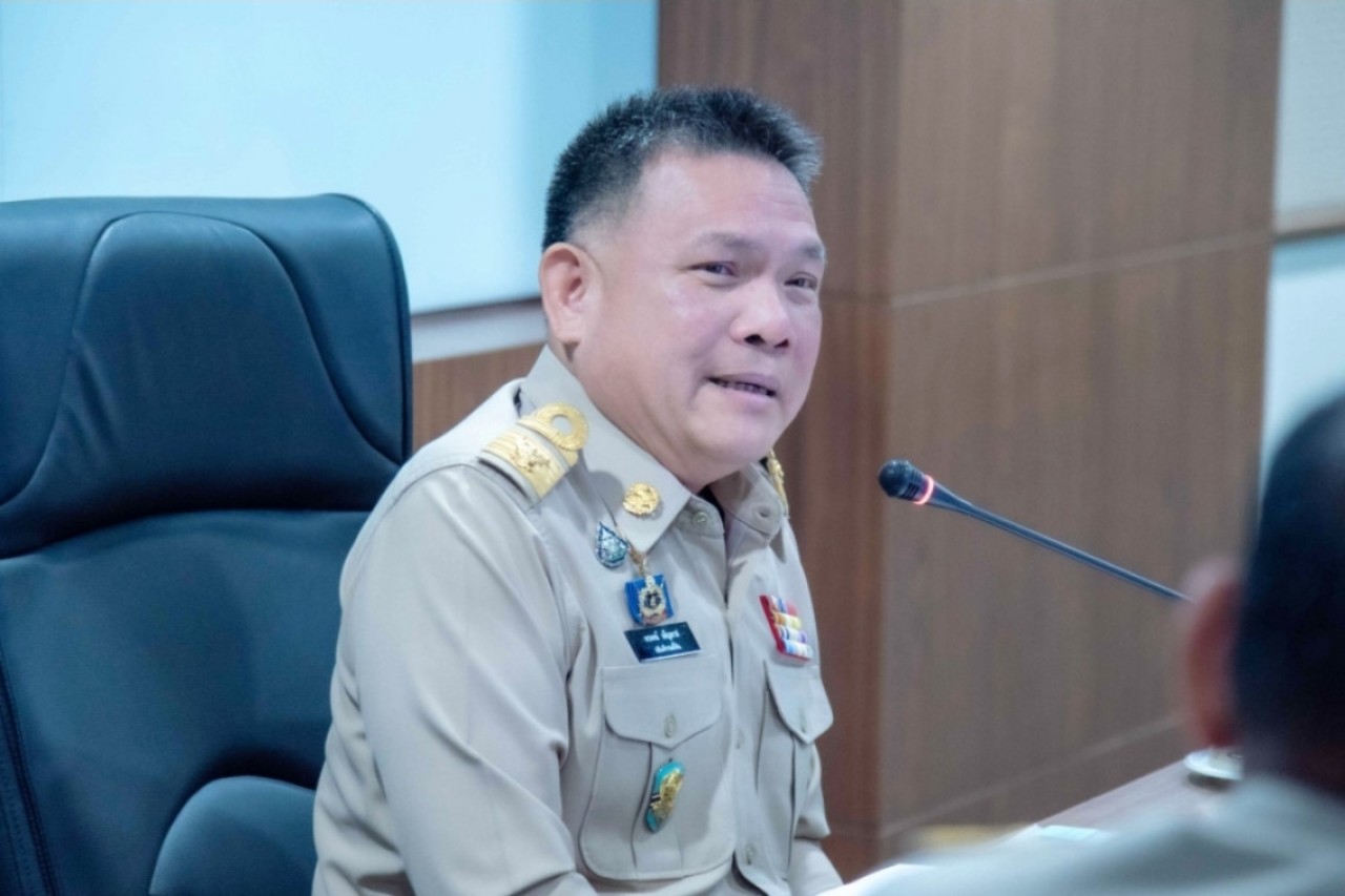 "พรพจน์"เผย  "อนุทิน" ไม่กังวลถือครองที่สนามสนามกอล์ฟ   บอก ส.ป.ก. ต้องไปถาม พม.   ไม่ใช่มาถามกรมที่ดิน