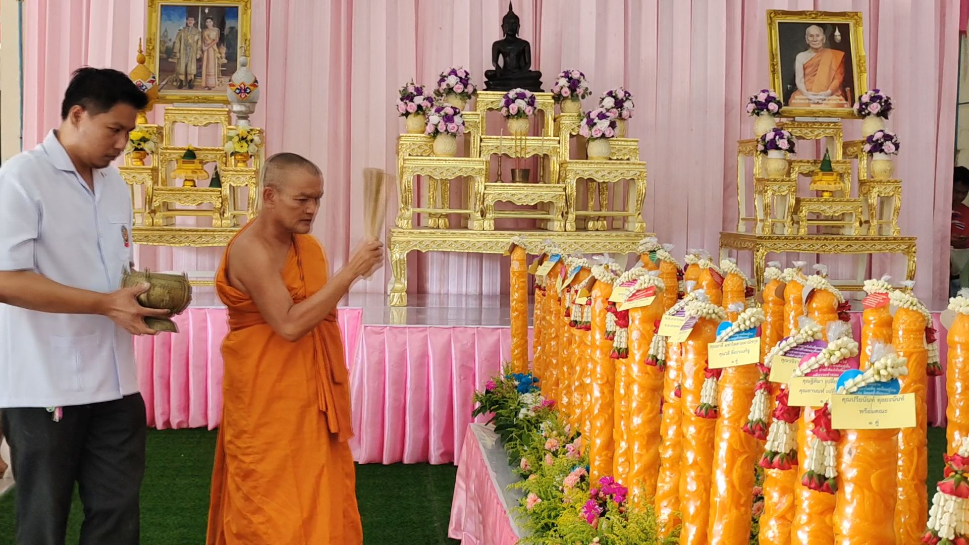 ชัยนาทถวายเทียนพรรษาเป็นพุทธบูชาเนื่องในวันเข้าพรรษาและเฉลิมพระเกียรติในหลวง-พระราชินี